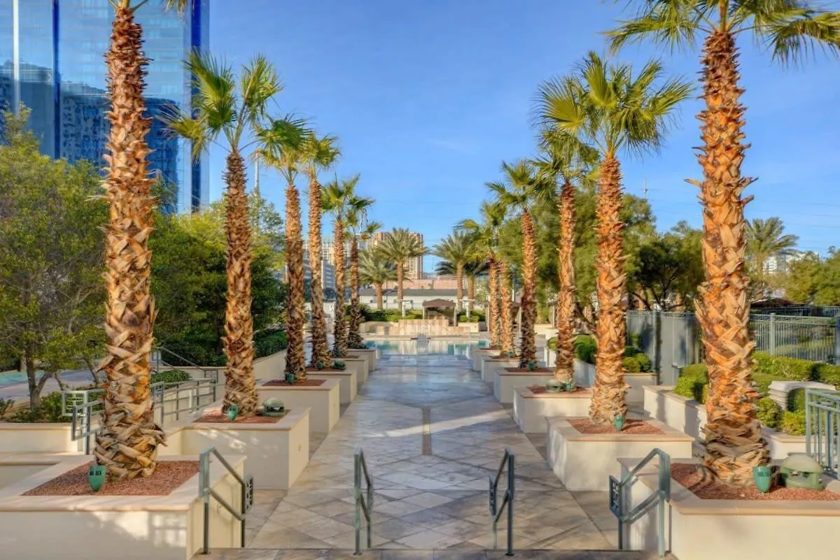 Mgm Signature-34-803 F1 Track & Strip View Studio لاس فيغاس بيت للعطل